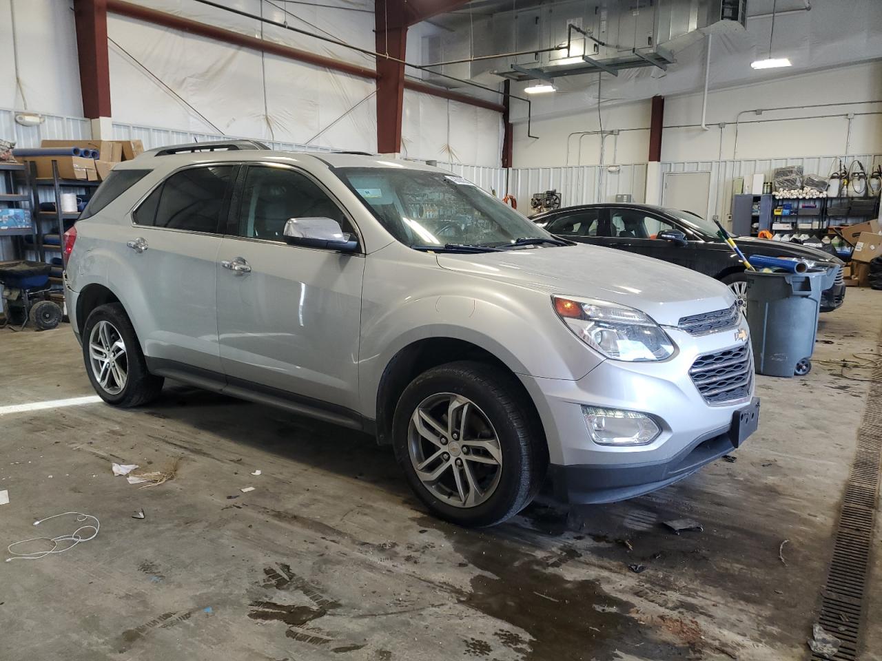 2017 Chevrolet Equinox - Image 4