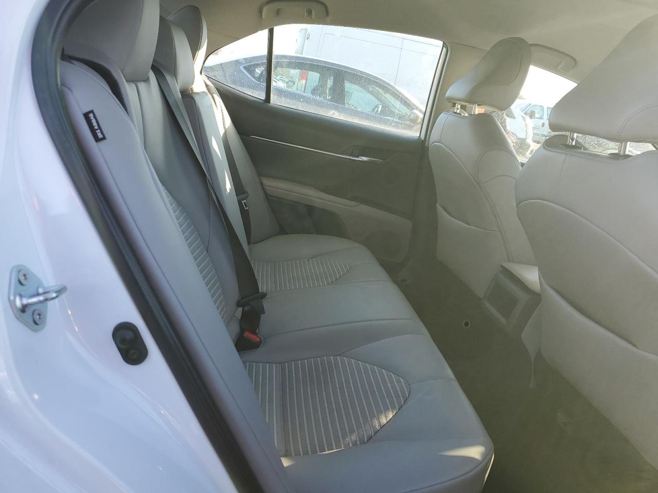 2022 Toyota Camry - Image 10