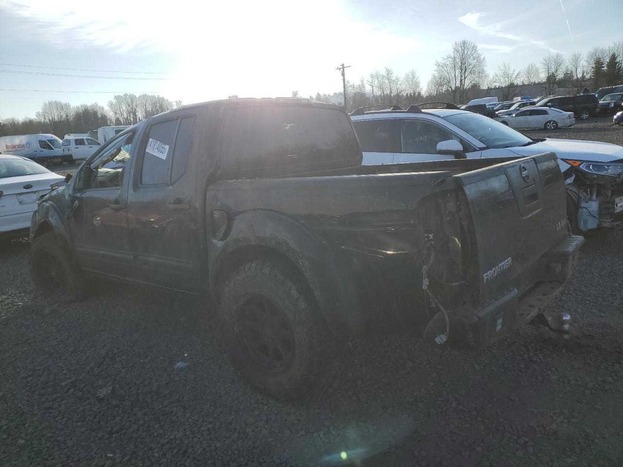 2005 Nissan Navara (Frontier) - Image 2