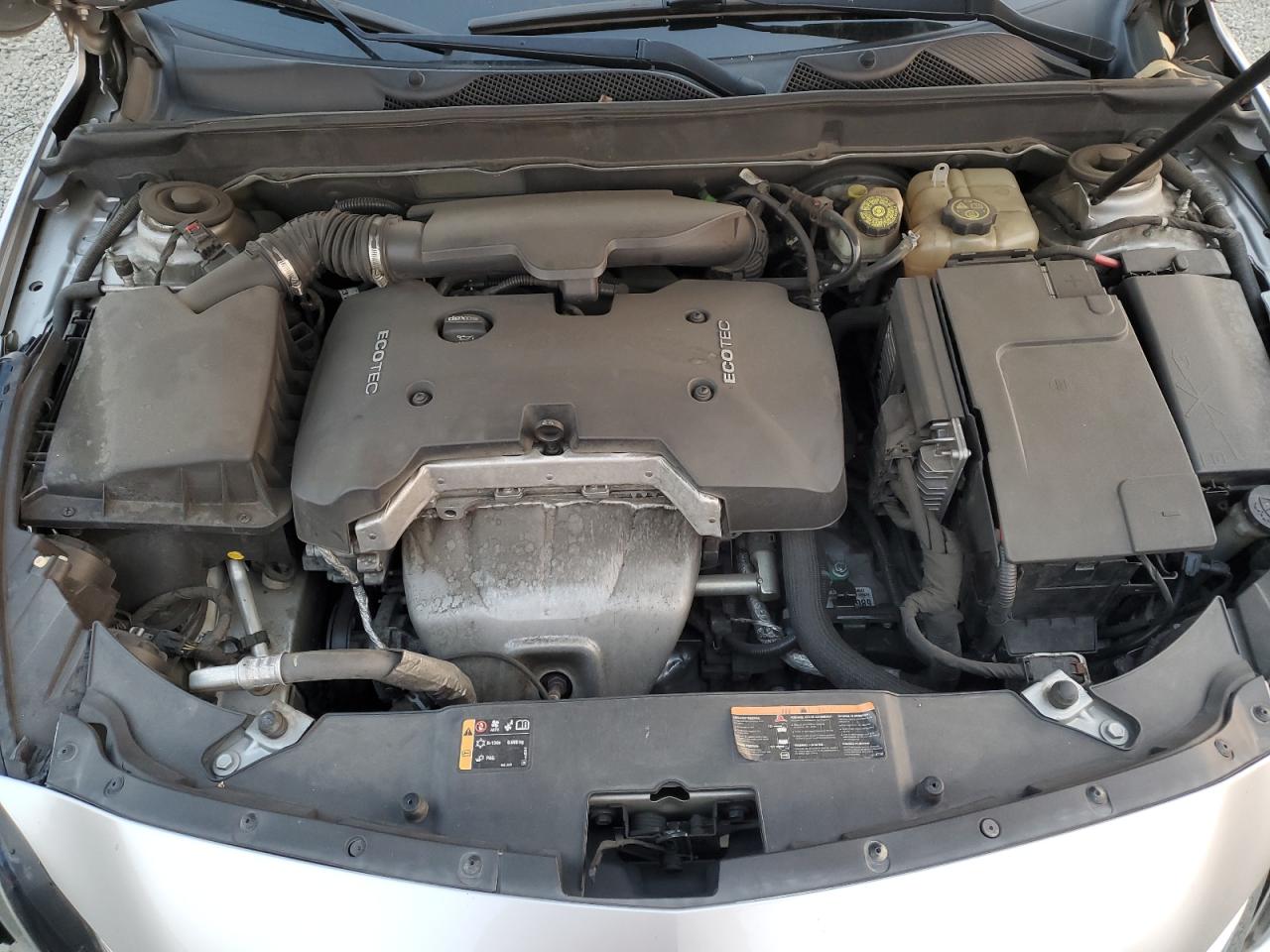 2016 Chevrolet Malibu - Image 11