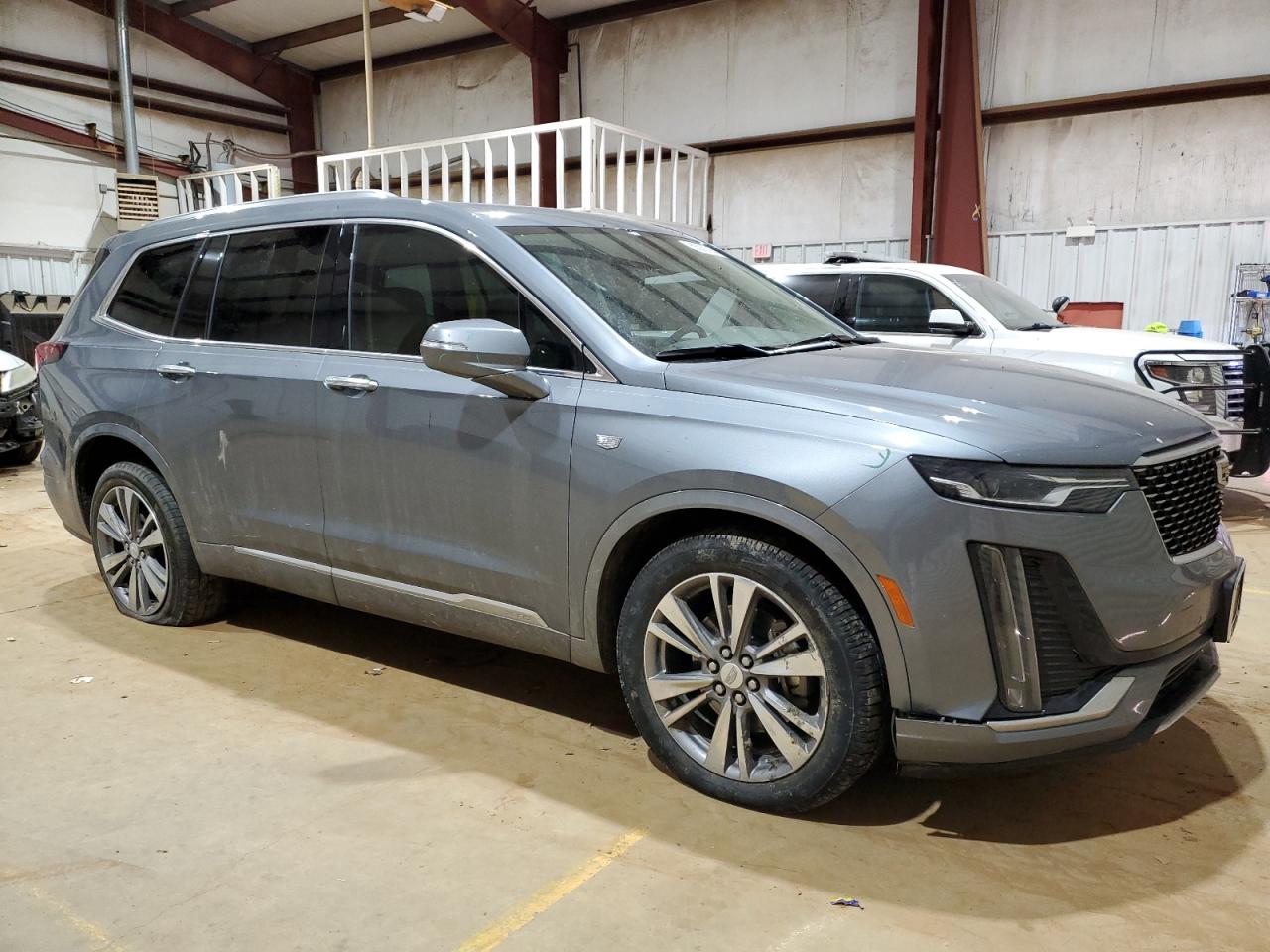 2020 Cadillac XT6 - Image 4