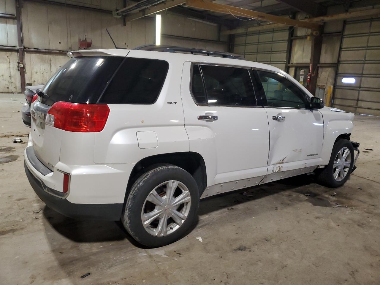 2017 GMC Terrain - Image 3