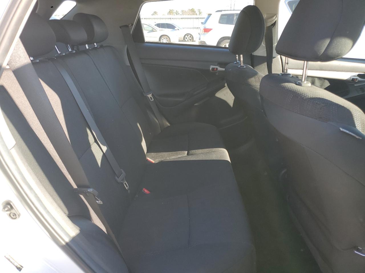 2011 Toyota Matrix - Image 10