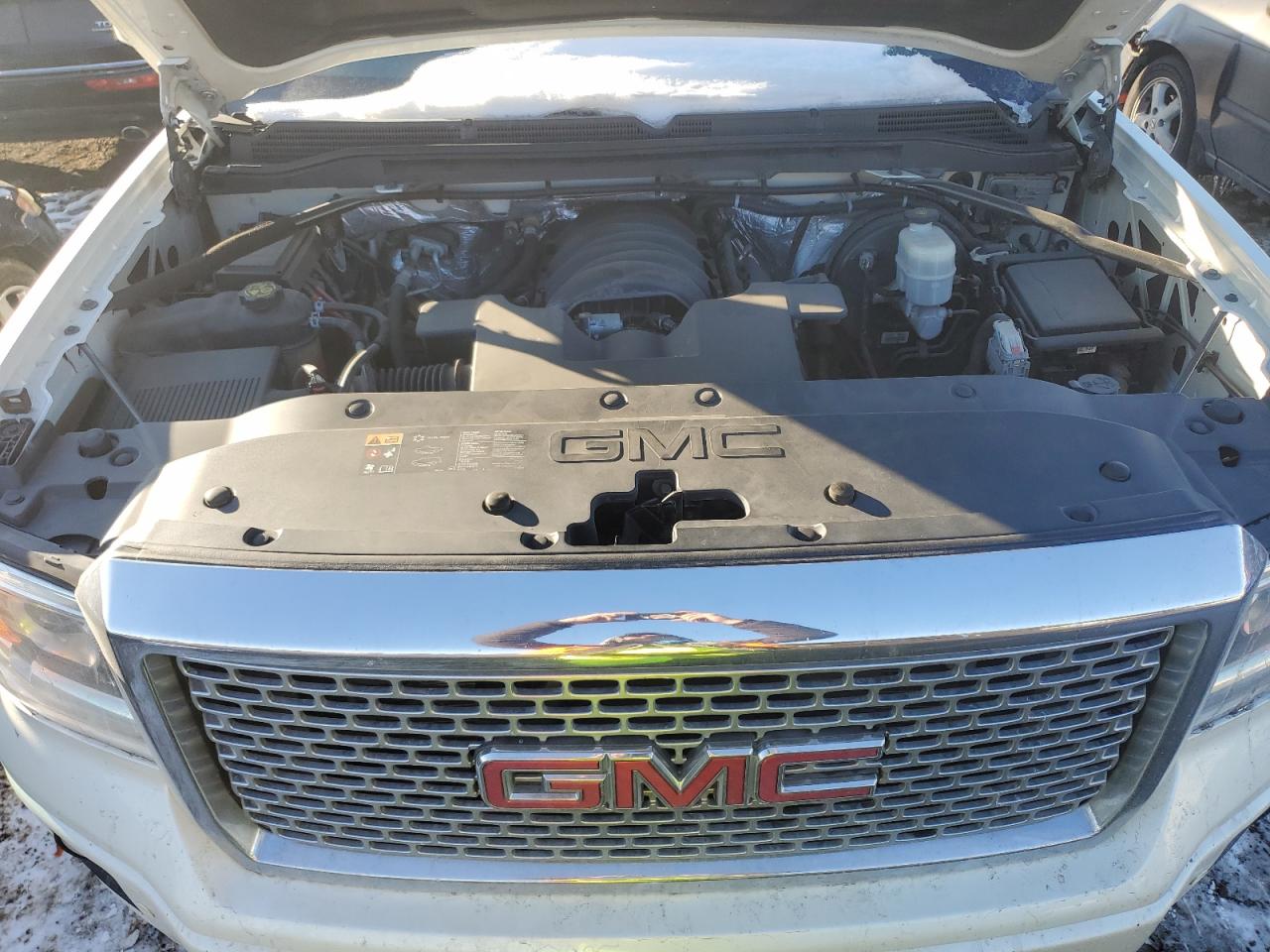 2015 GMC Sierra - Image 11