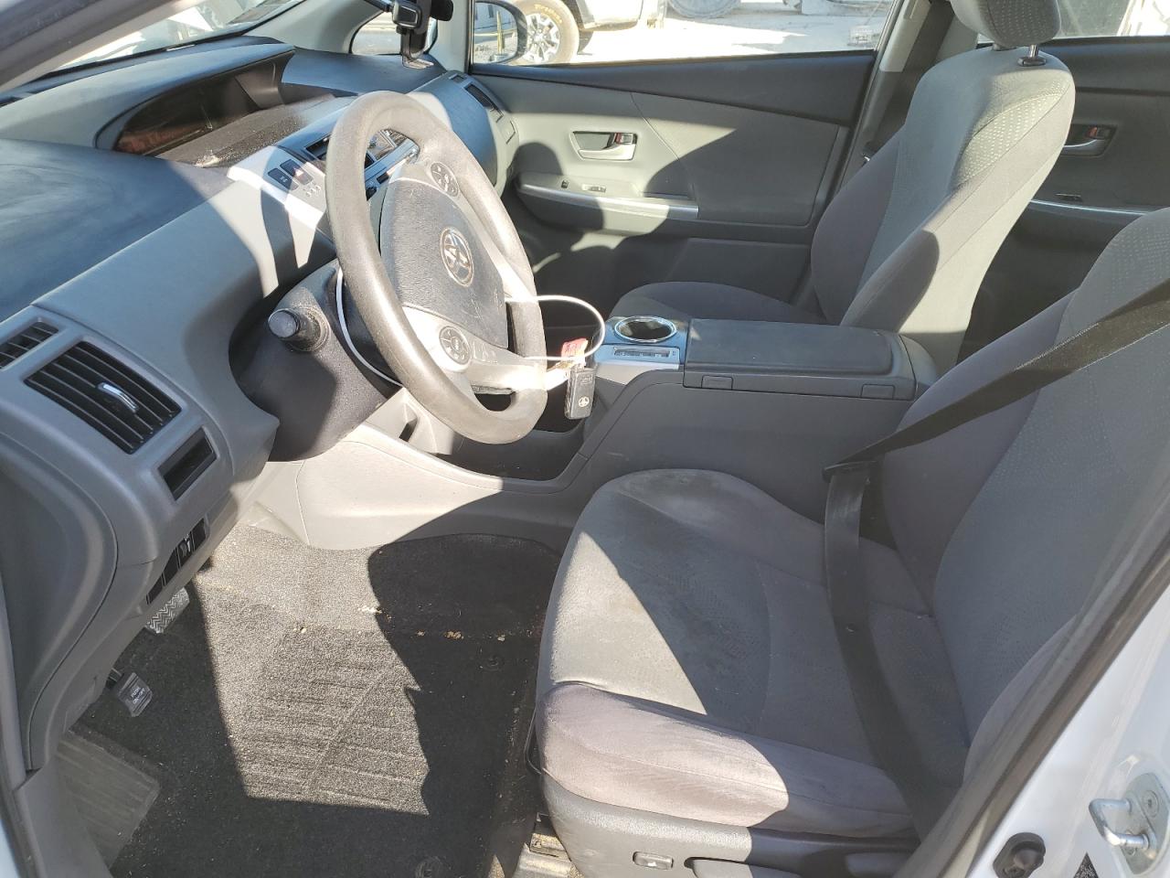 2013 Toyota Prius - Image 7