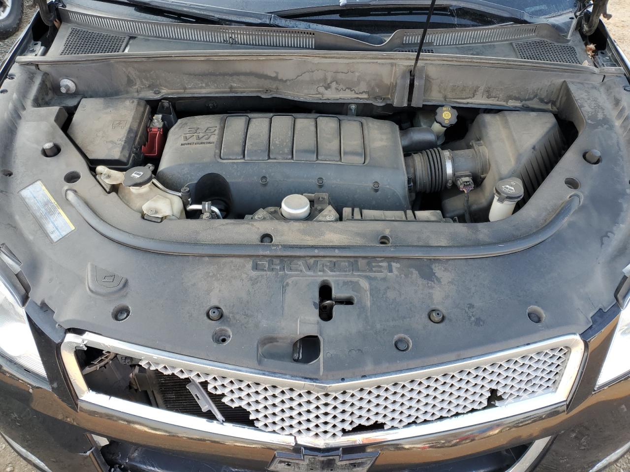 2010 Chevrolet Traverse - Image 14