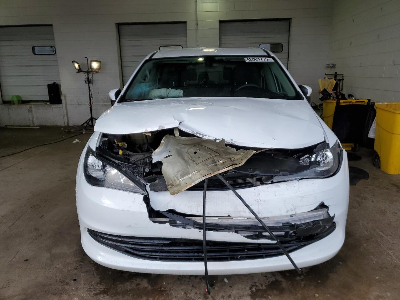 2019 Chrysler Pacifica - Image 5