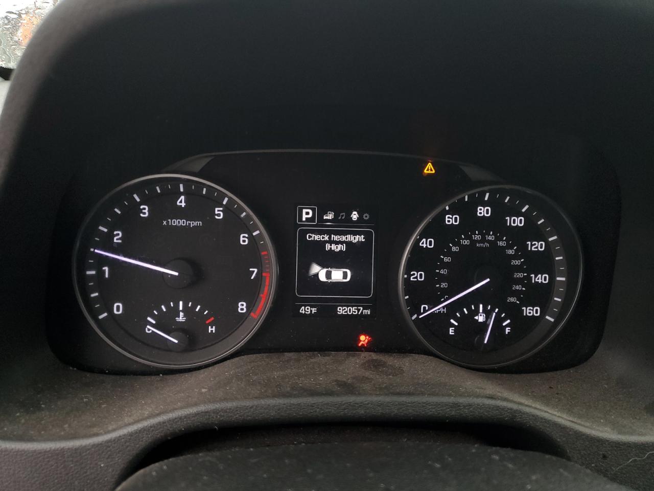 2018 Hyundai Elantra - Image 9