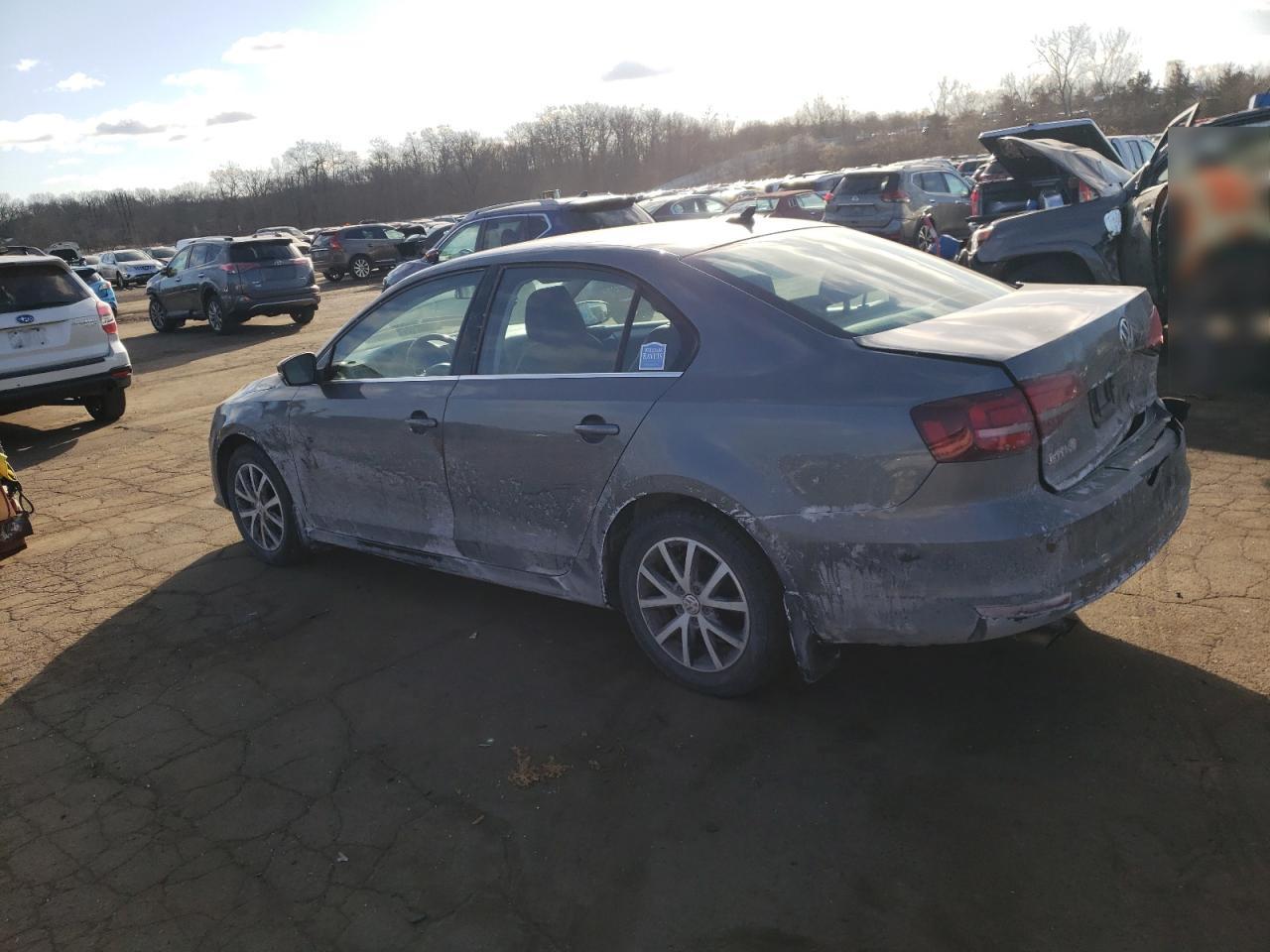 2017 Volkswagen Jetta - Image 2
