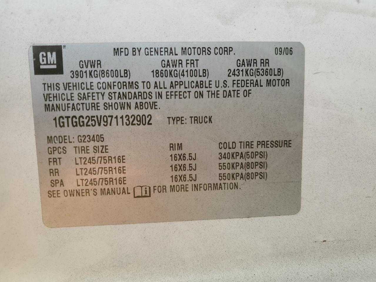 2007 GMC Savana - Image 16