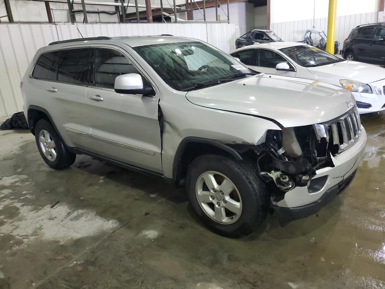 2013 Jeep Grand Cherokee - Image 4