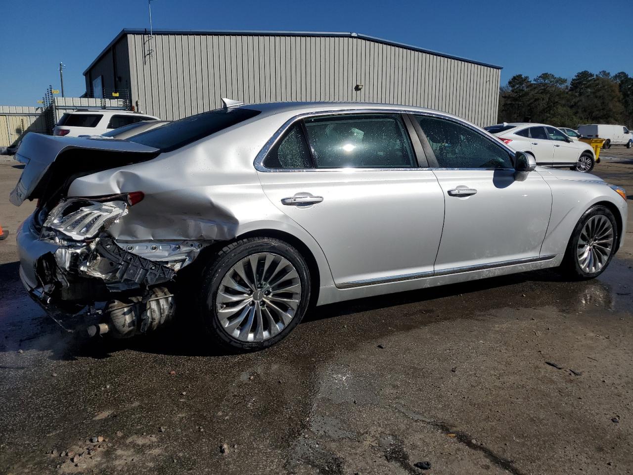 2017 Genesis G90 - Image 3