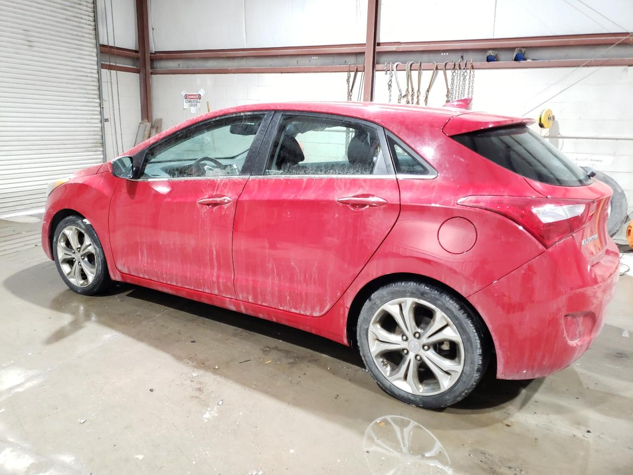 2013 Hyundai Elantra - Image 2