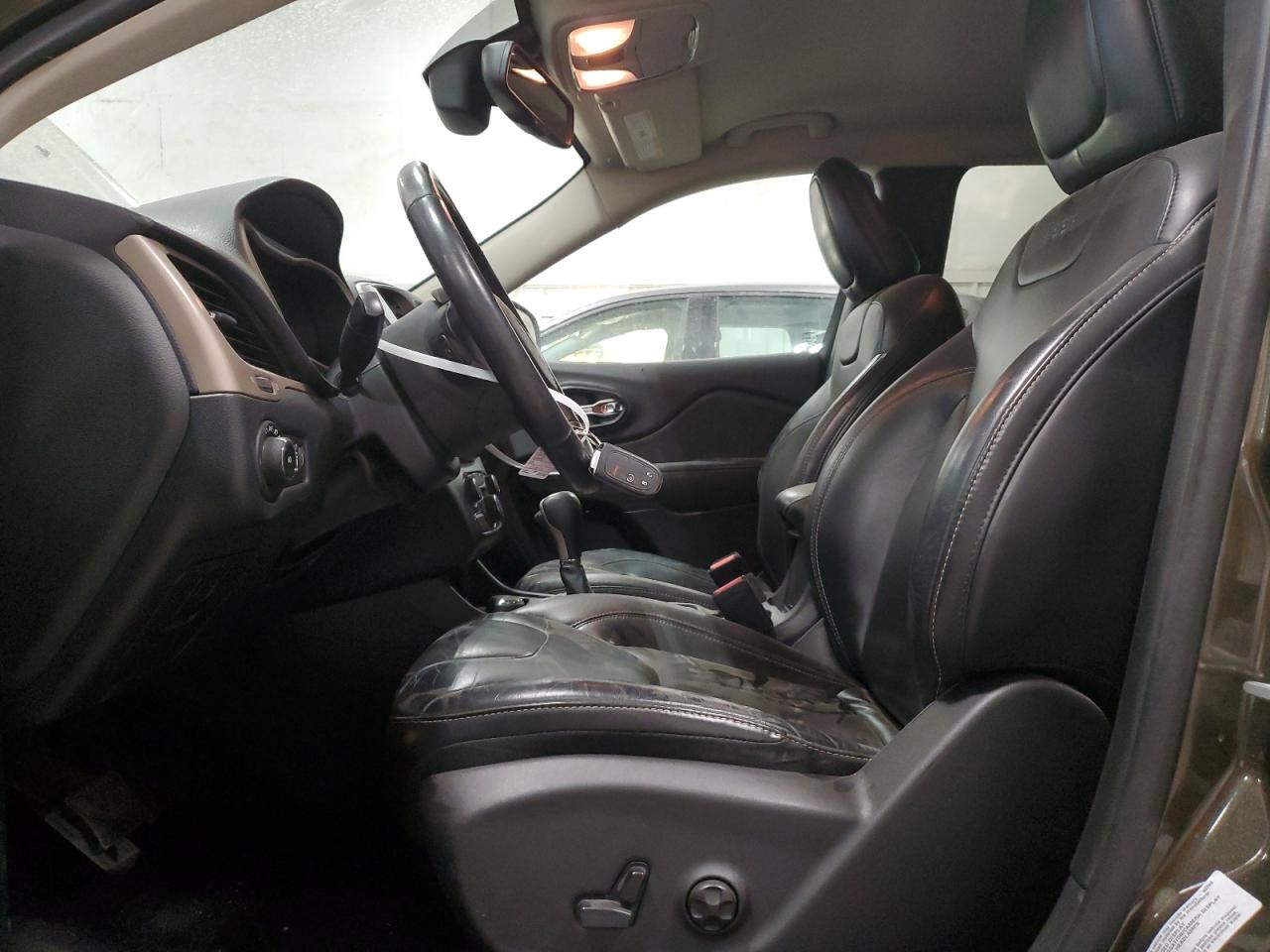 2016 Jeep Grand Cherokee - Image 7