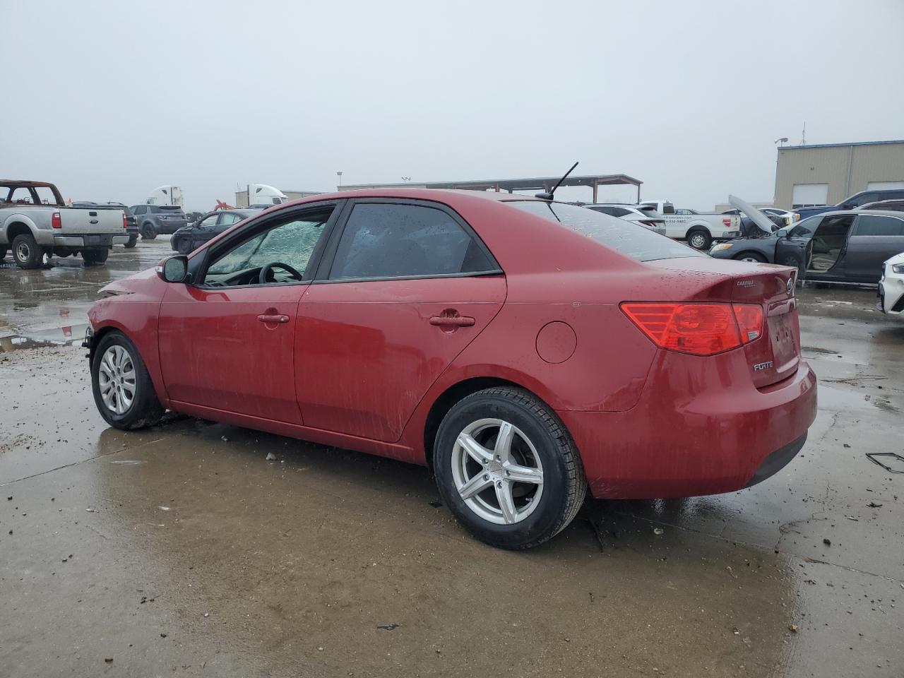 2010 Kia Forte - Image 2