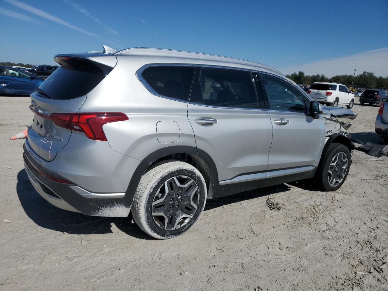 2023 Hyundai Santa Fe - Image 3