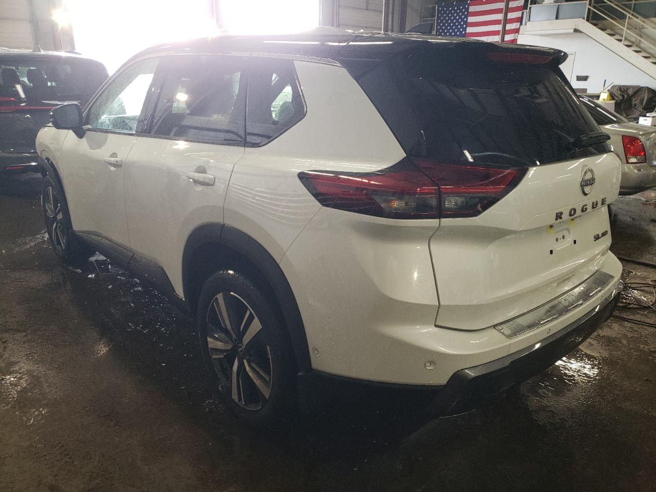 2024 Nissan Rogue - Image 2
