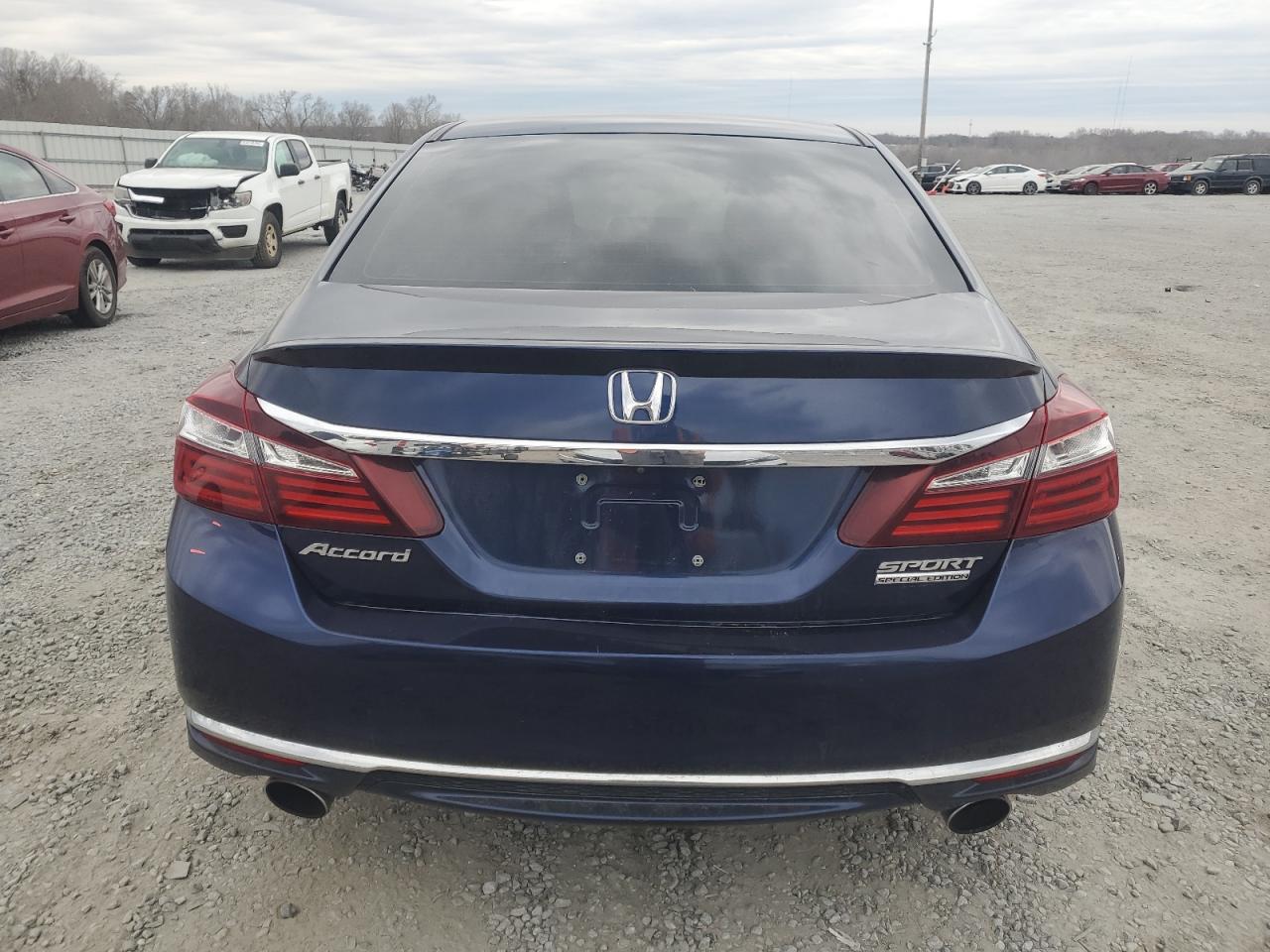 2017 Honda Accord - Image 6