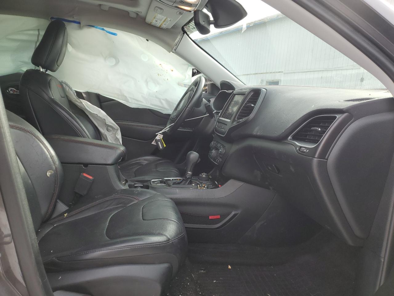 2019 Jeep Cherokee - Image 7