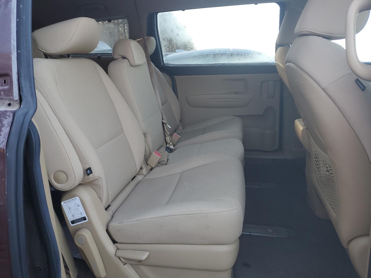 2016 Kia Sedona - Image 11