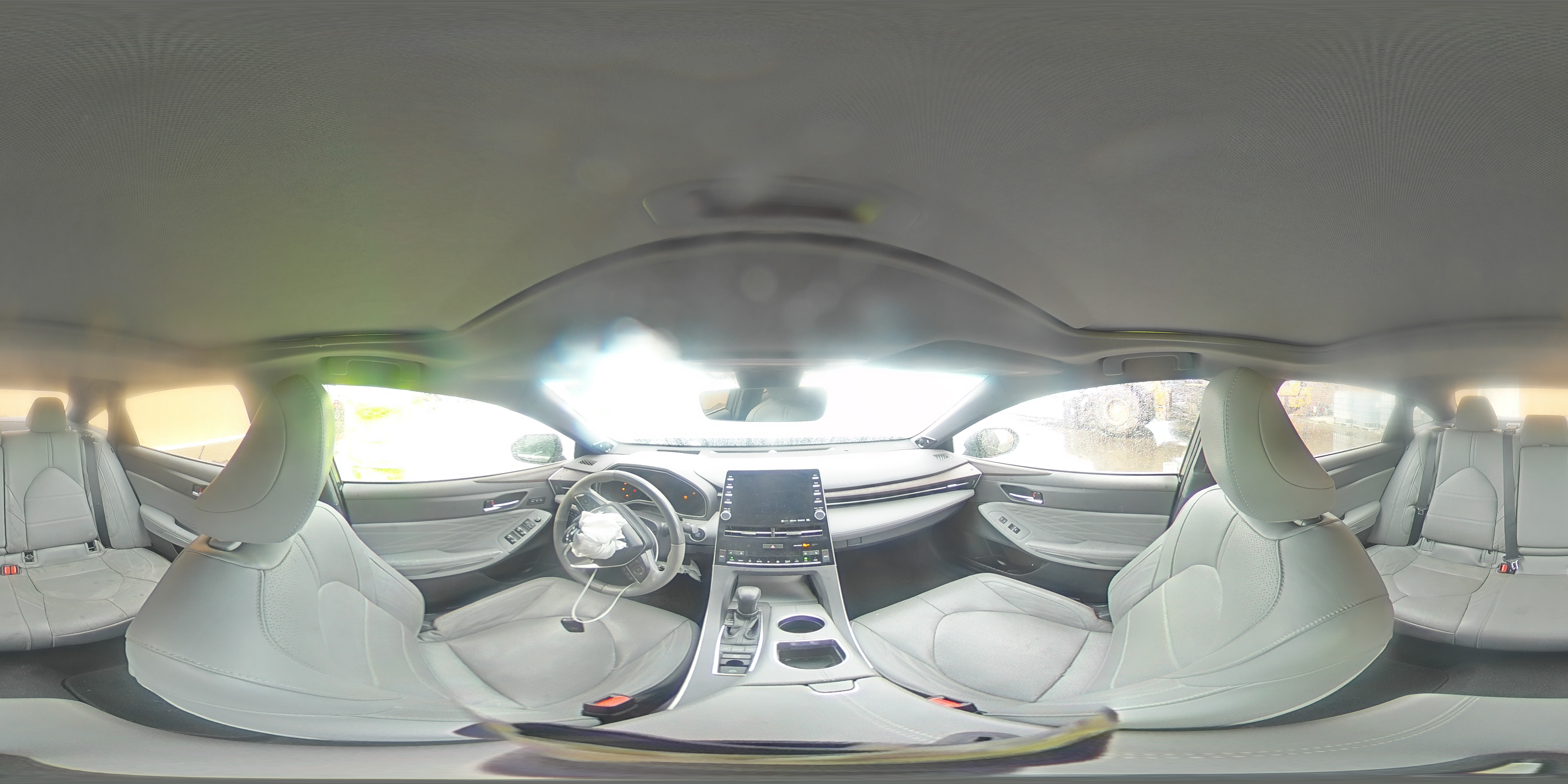 2019 Toyota Avalon - Image 12