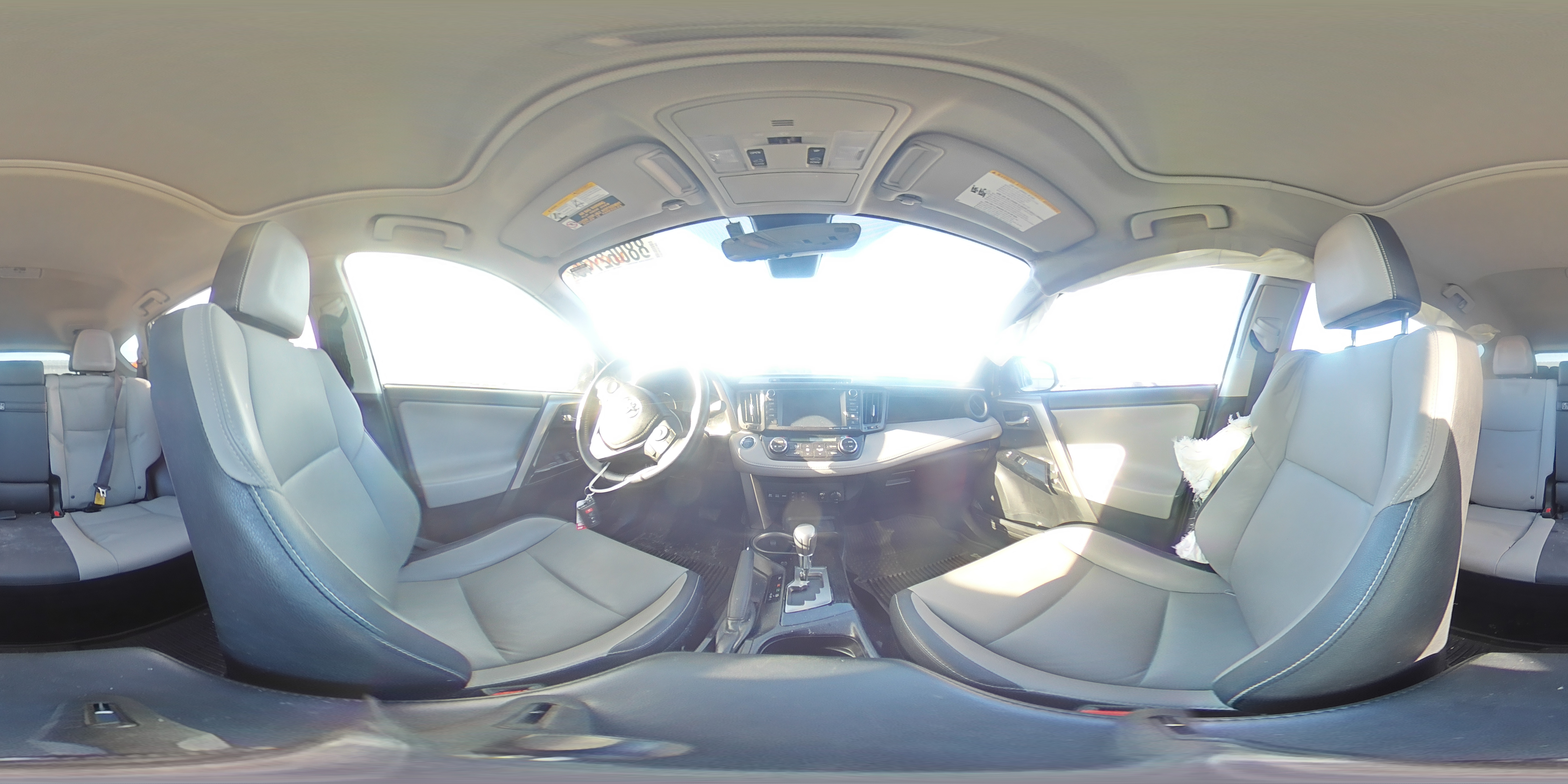 2018 Toyota RAV 4 - Image 14