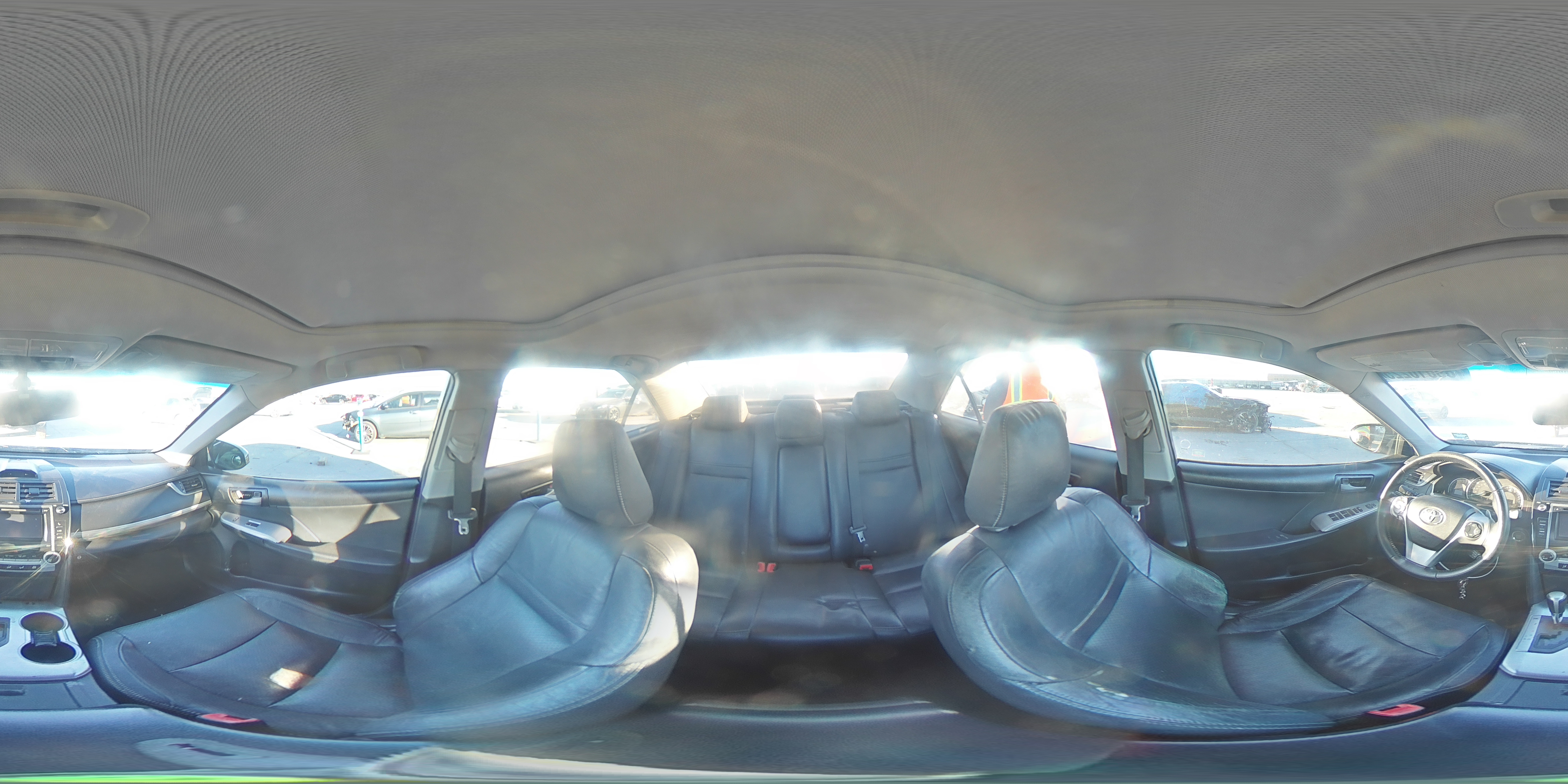 2014 Toyota Camry - Image 13