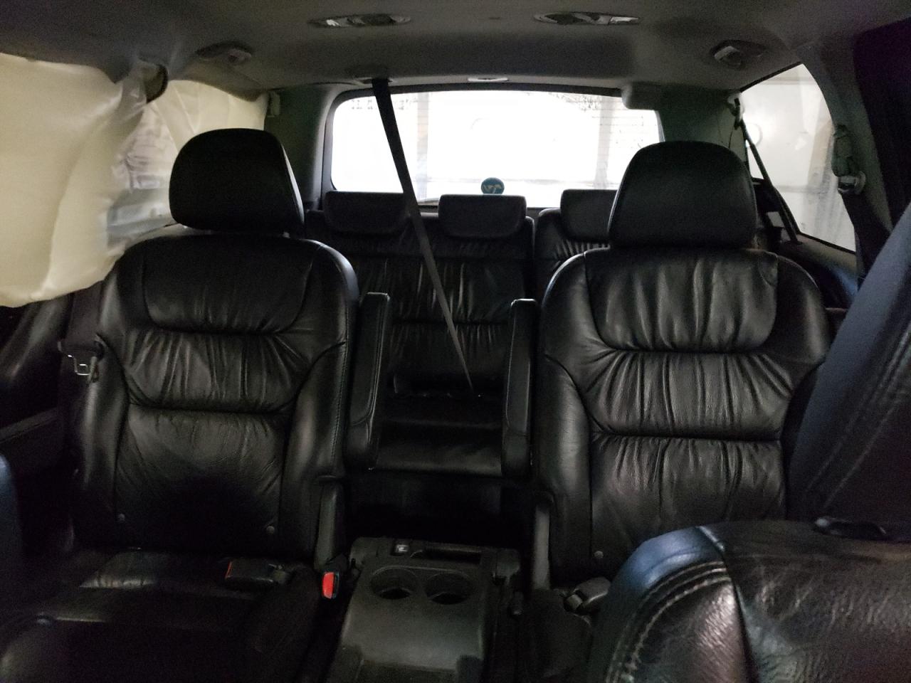 2008 Honda Odyssey - Image 10