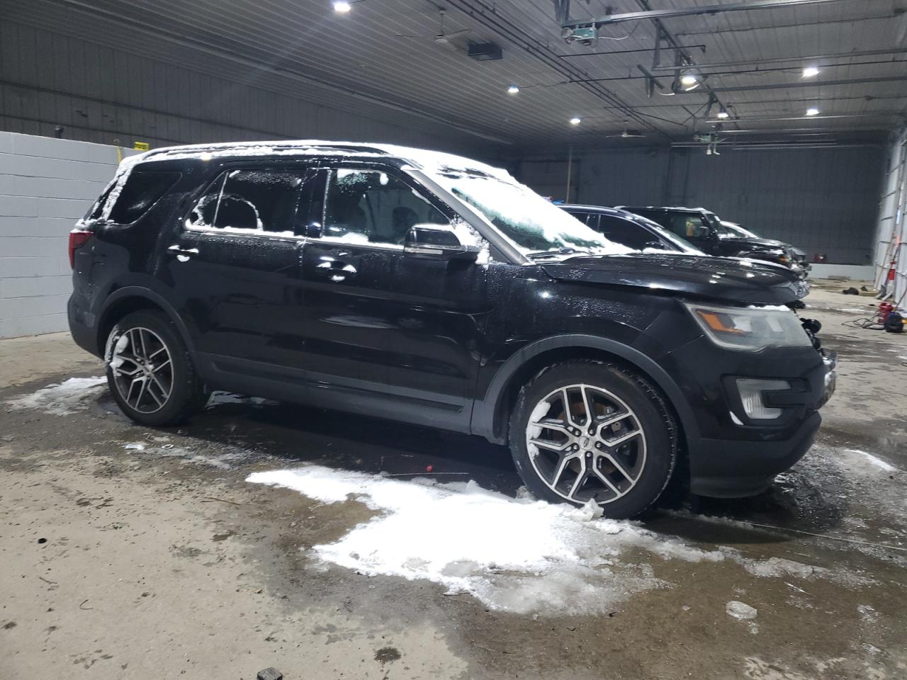 2016 Ford Explorer - Image 4