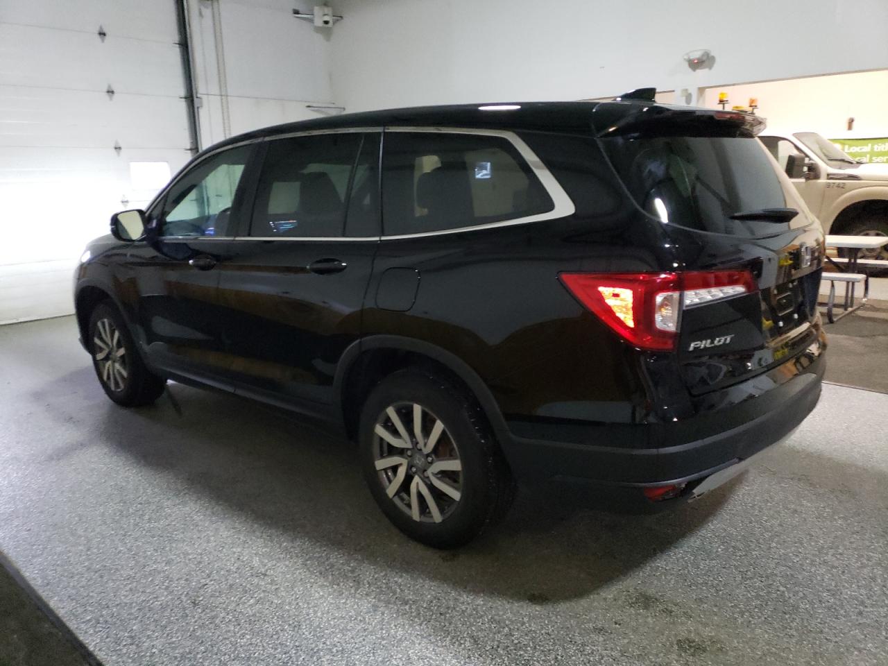 2022 Honda Pilot - Image 2