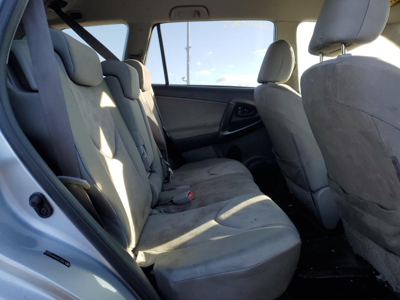 2010 Toyota RAV 4 - Image 11