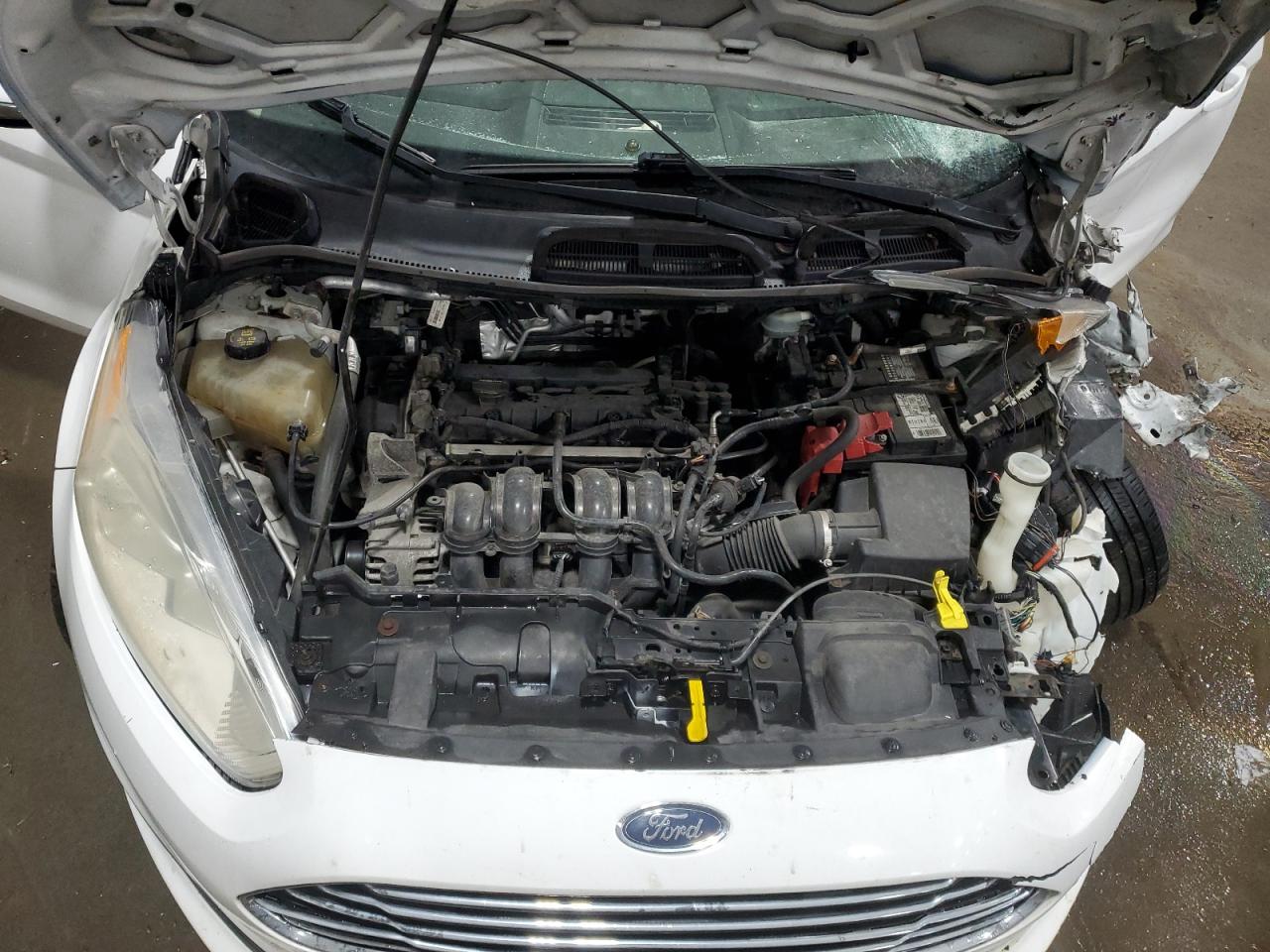 2014 Ford Fiesta - Image 12