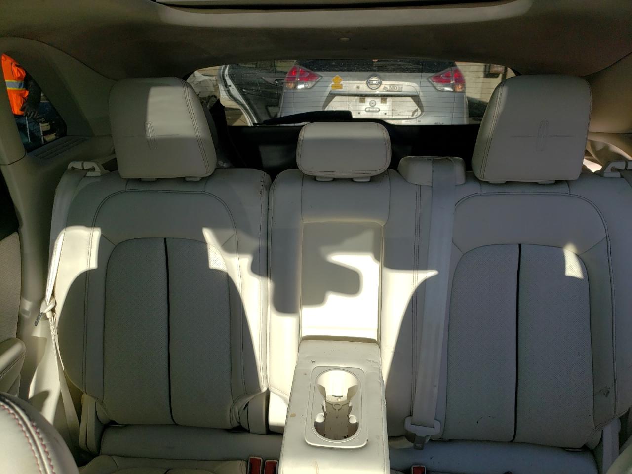2017 Lincoln MKZ - Image 10