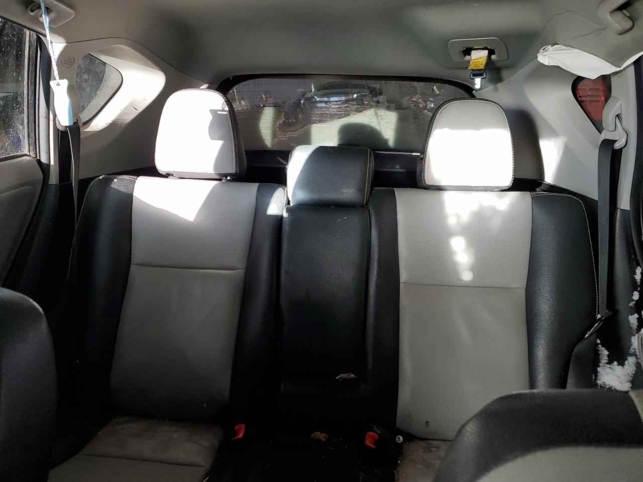2013 Toyota RAV 4 - Image 10
