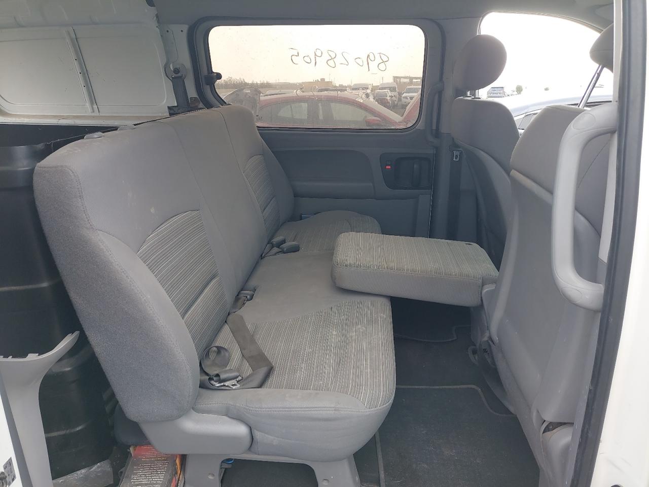 KMHWG81R3KU029579 - 2019 Hyundai H1 - #89028905