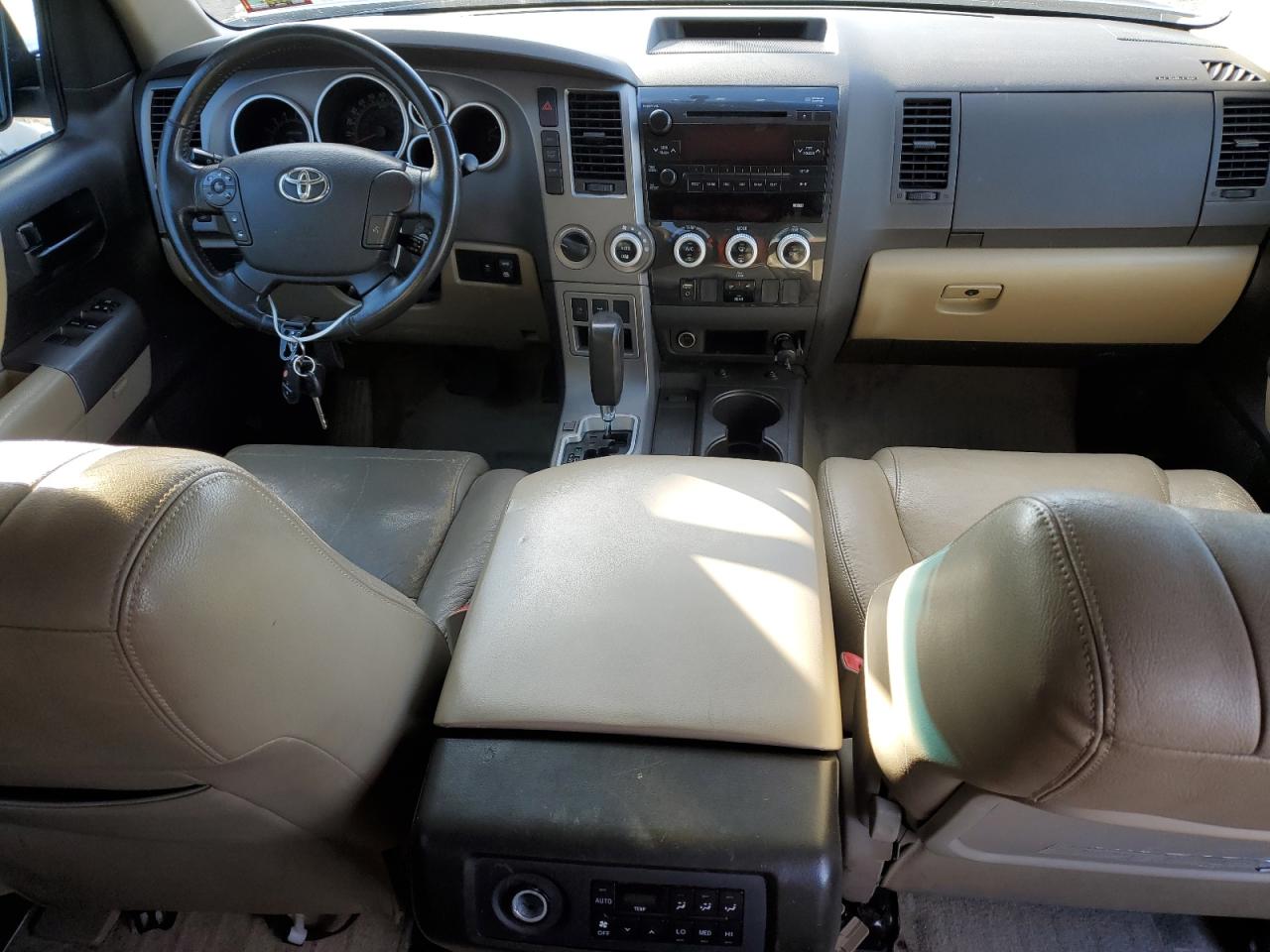 2011 Toyota Sequoia - Image 8