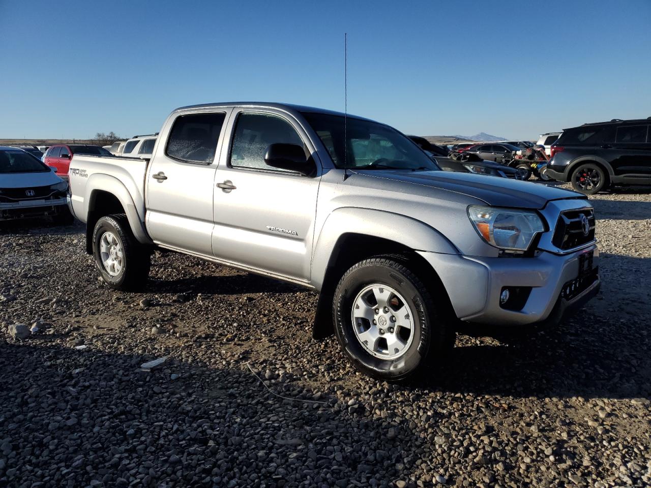 2015 Toyota Tacoma - Image 4