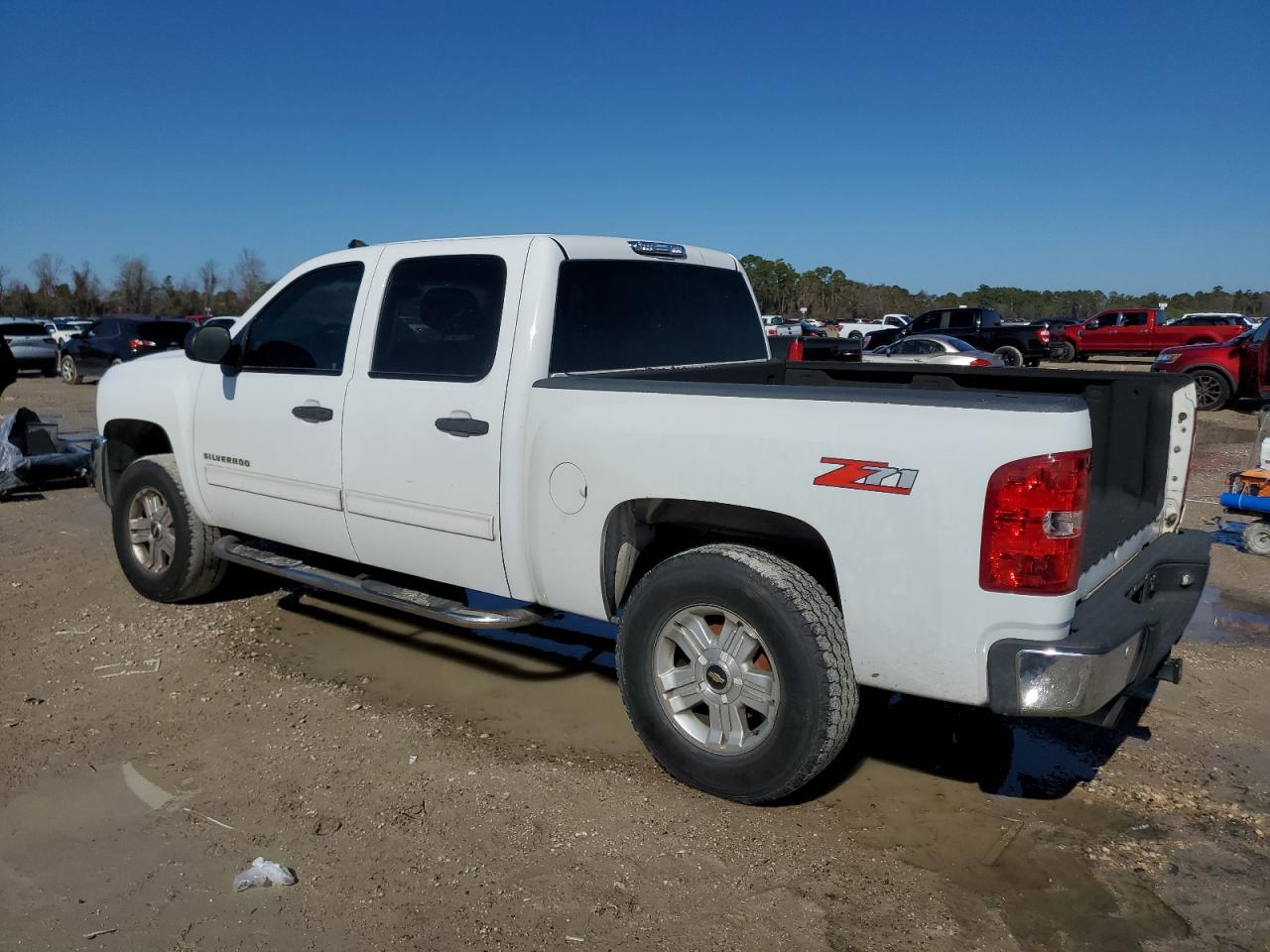 2013 Chevrolet Silverado - Image 2