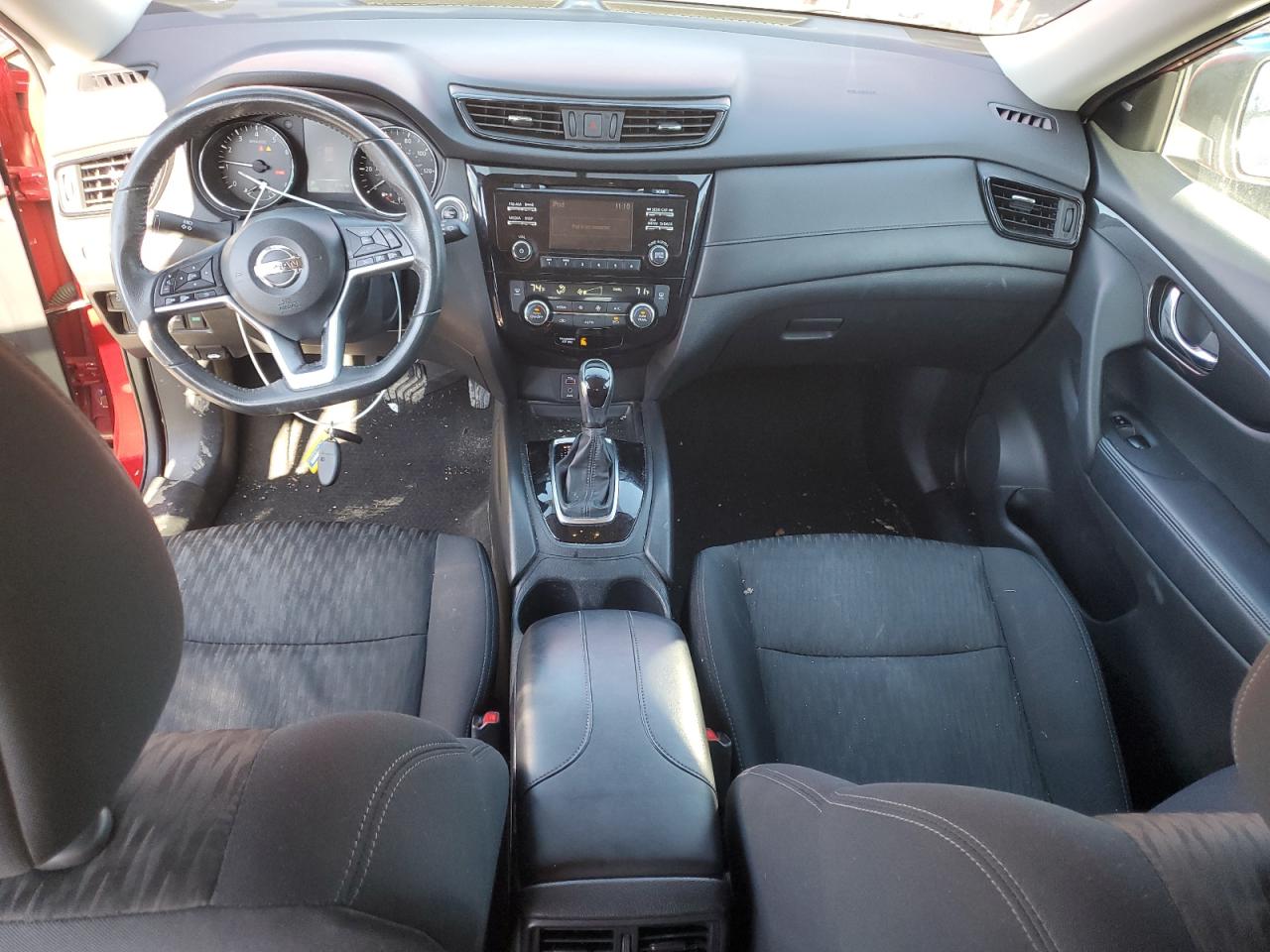 2017 Nissan Rogue - Image 8