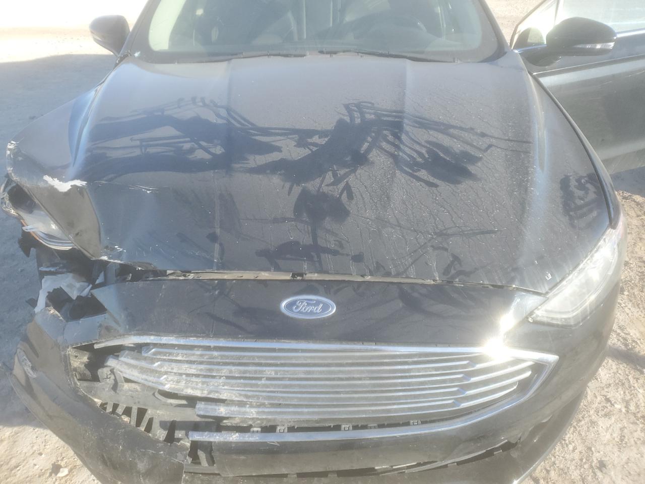2017 Ford Fusion - Image 12