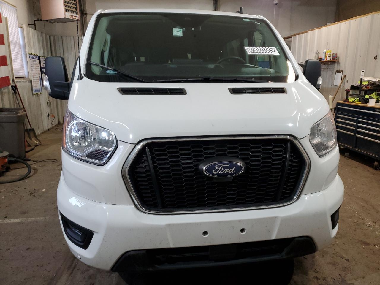 2022 Ford Transit - Image 5
