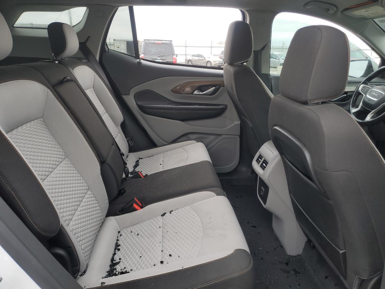 2020 GMC Terrain - Image 12