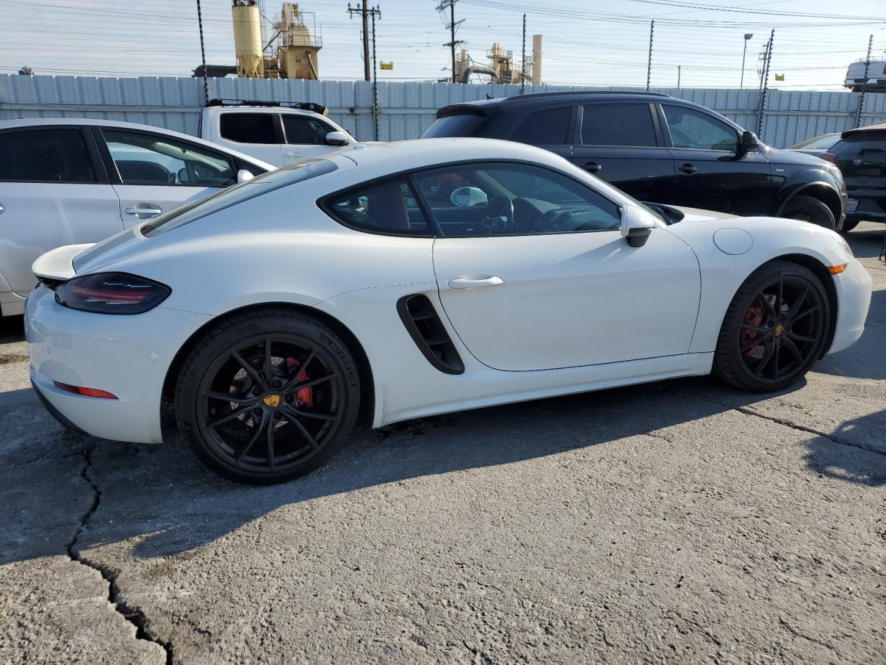 2018 Porsche Cayman - Image 3