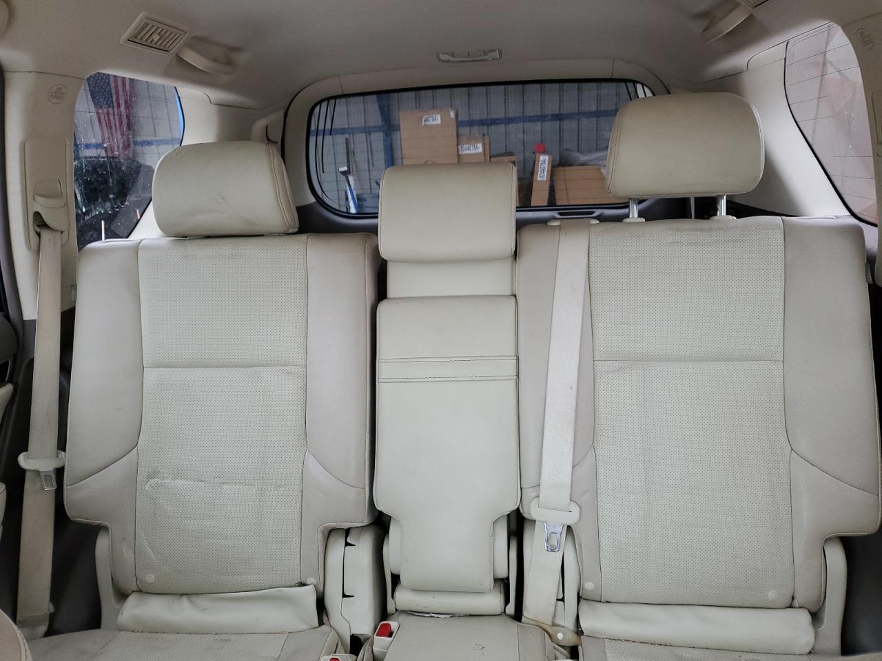2011 Lexus GX - Image 10