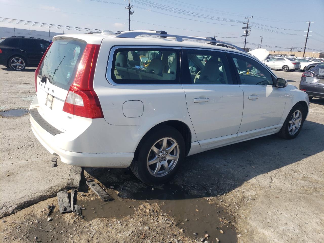 2008 Volvo V70 - Image 3