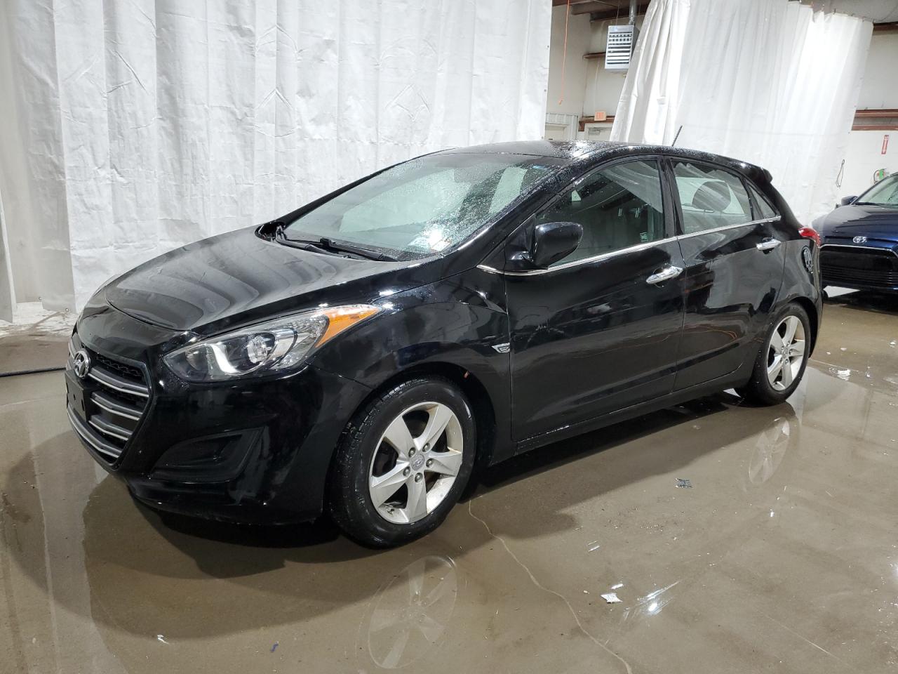 2016 Hyundai Elantra - Image 1