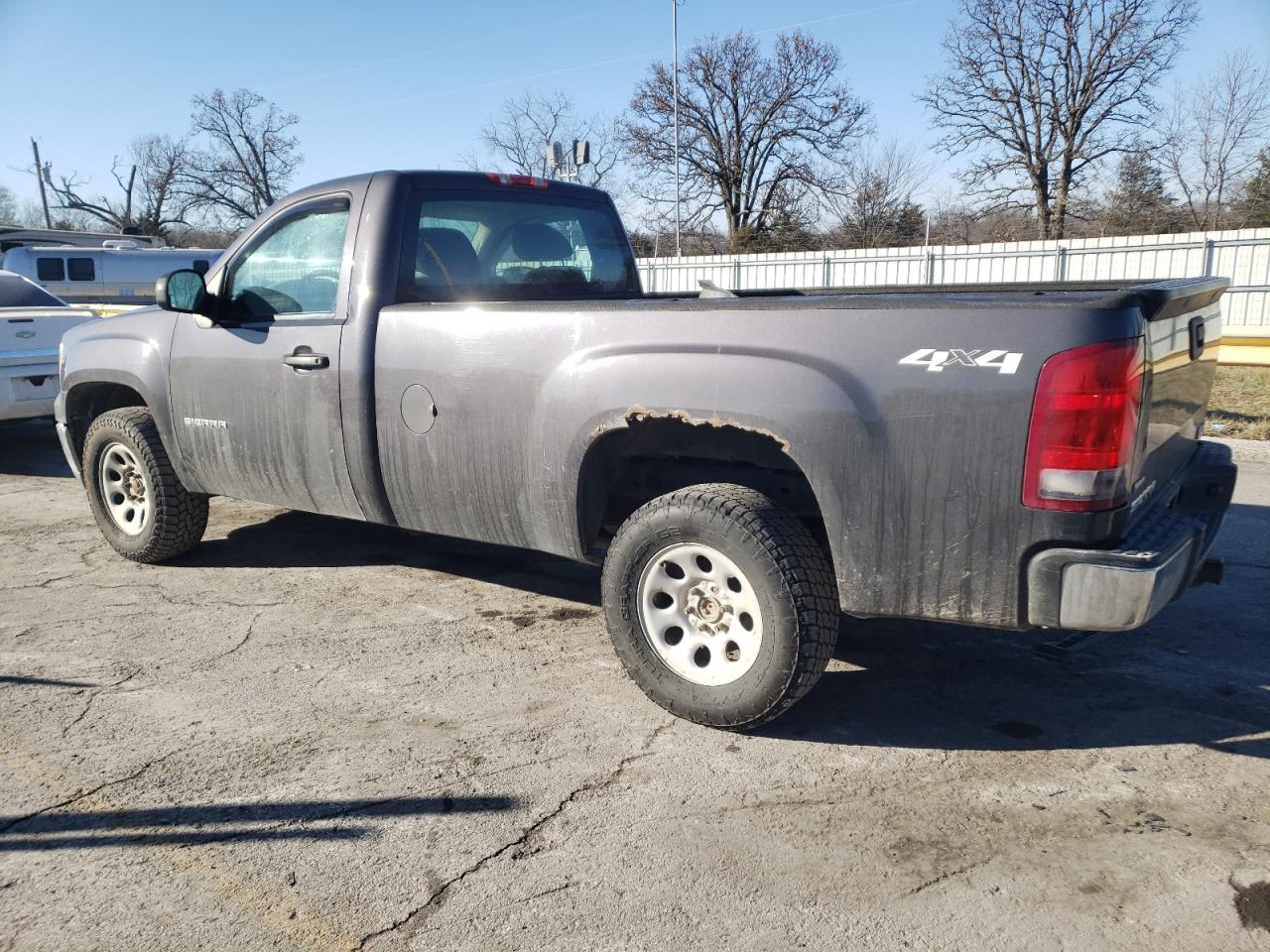 2011 GMC Sierra - Image 2