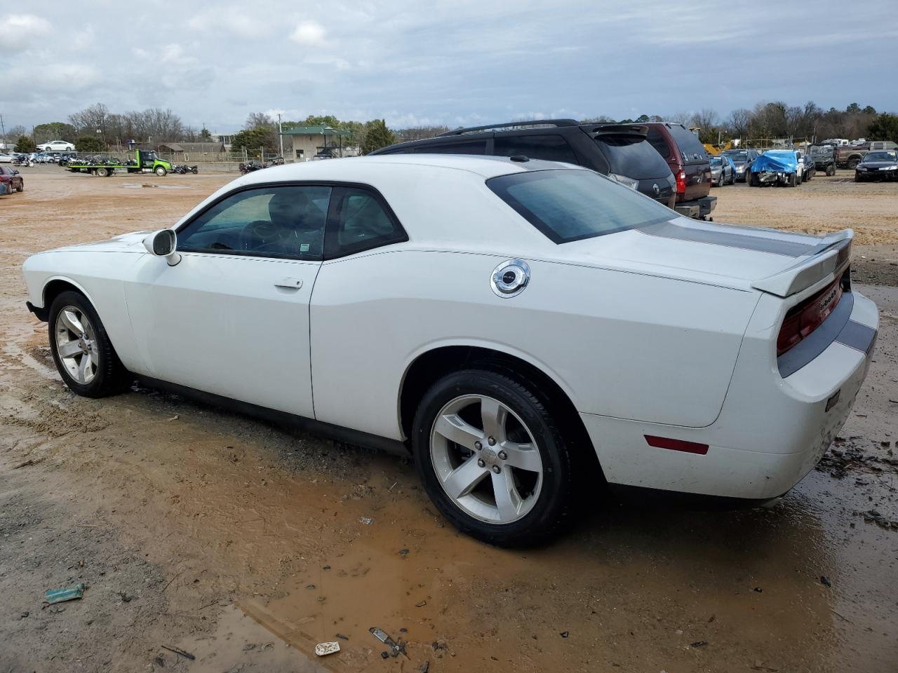 2013 Dodge Challenger - Image 2