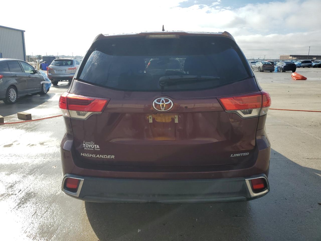 2018 Toyota Highlander - Image 6