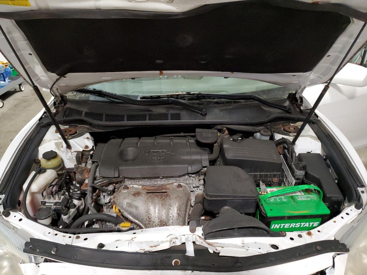 2011 Toyota Camry - Image 11